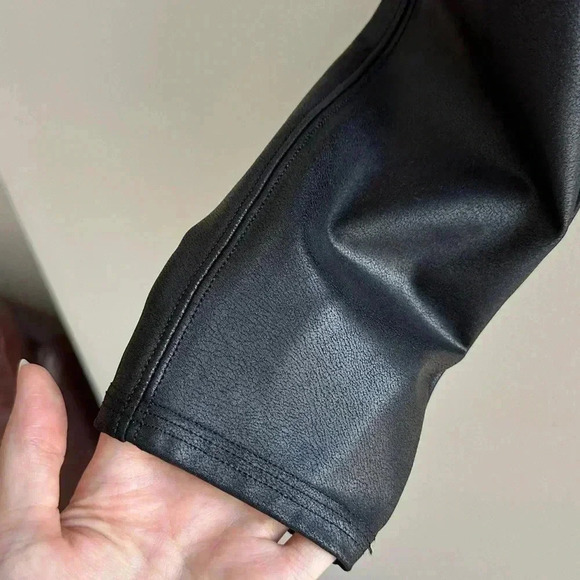 SPANX Faux Leather Leggings, Very Black, Size Medium - Picture 13 of 16